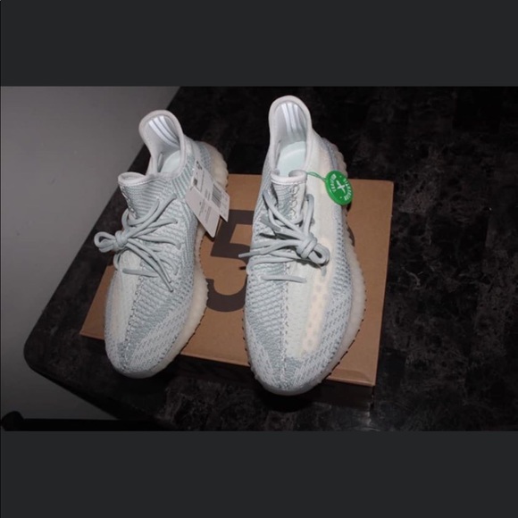 Addidas Yeezy 350 size 10us - Picture 2 of 2